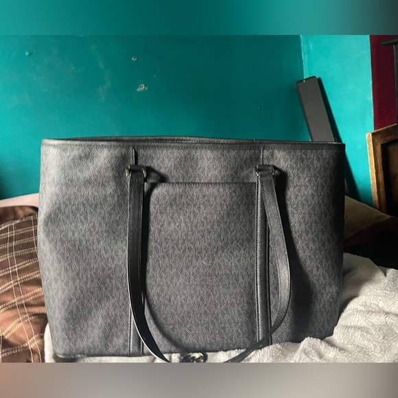 Micheal Kors Jesse TZ tote large - Picture 1 of 5
